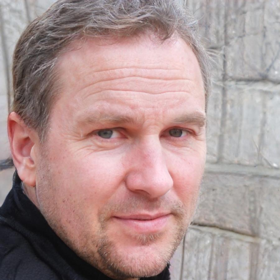 Portrét Ondřeje Vrábela, hlavního lektora